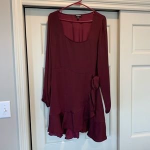 Express dress, maroon. Size:L